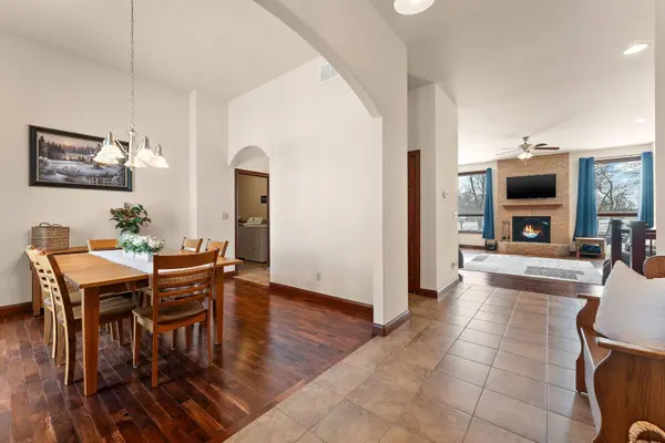 2651 Woodbine DR, Valparaiso, IN 46383