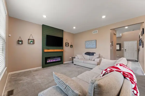 10048 W 145th AVE, Cedar Lake, IN 46303