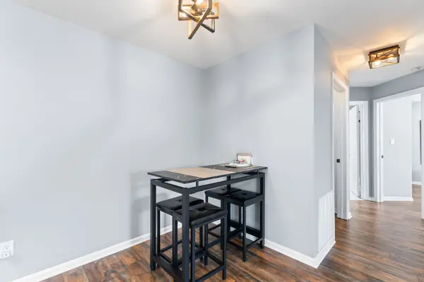 294 Cozzens Ct, East Brunswick, NJ 08816-1855