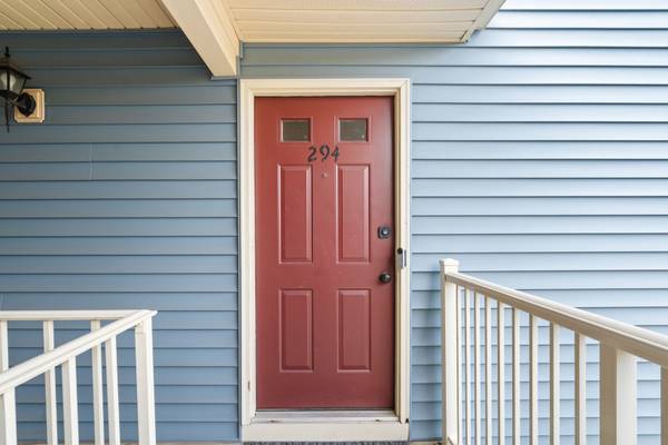 294 Cozzens Ct, East Brunswick, NJ 08816-1855