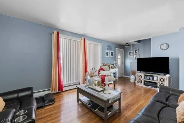 75 Katz Ave, Paterson City, NJ 07502