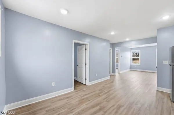 61 Sassafras St, Paterson City, NJ 07524