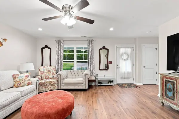 301 Country Club Rd, Saint Matthews, SC 29135