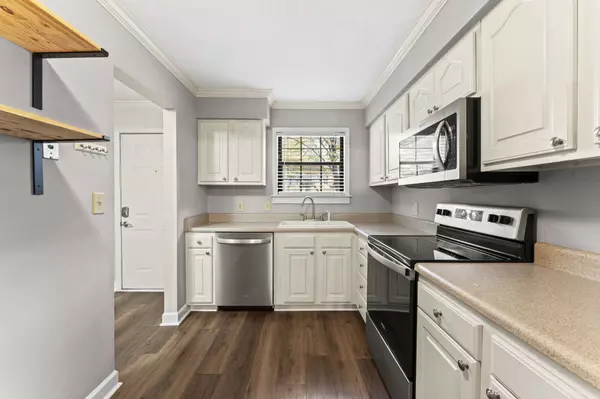 Taylors, SC 29687-4425,812 Reid School Rd #60