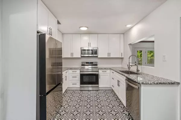 11 9Th Street, Shalimar, FL 32579