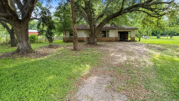 6202 County Road 42, Rosharon, TX 77583