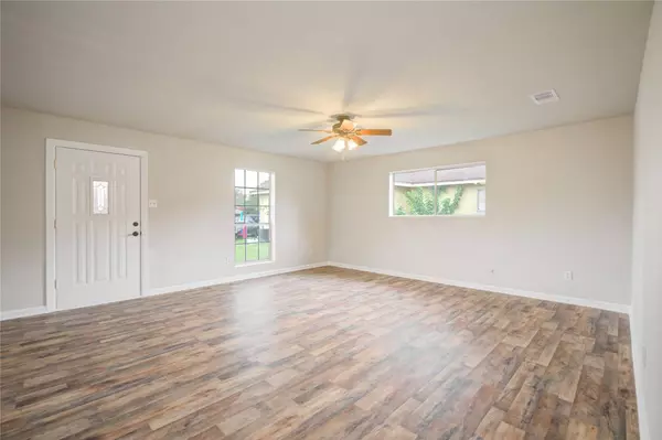 1602 N Avenue N, Freeport, TX 77541