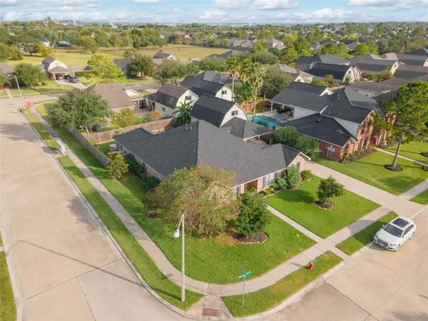 2151 Navajo PASS, League City, TX 77573