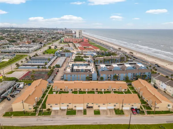 3700 83rd ST #9, Galveston, TX 77554