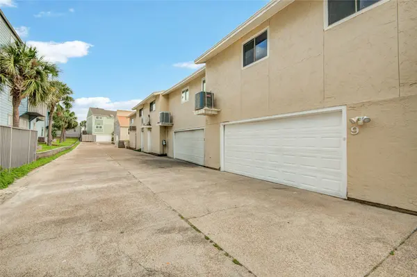 3700 83rd ST #9, Galveston, TX 77554
