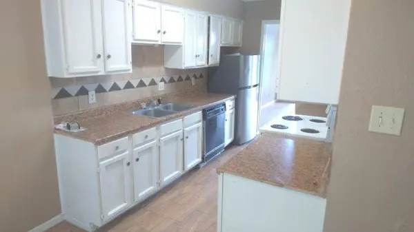 2429 Miramar CT #2429, Seabrook, TX 77586
