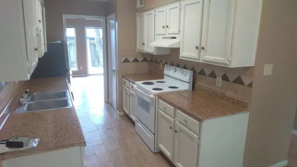 2429 Miramar CT #2429, Seabrook, TX 77586