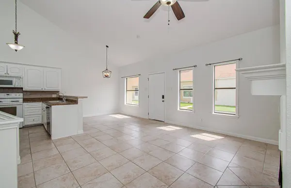 3700 83rd ST #9, Galveston, TX 77554