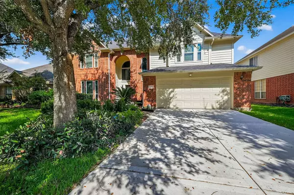 11603 Oak Lake Park DR, Sugar Land, TX 77498