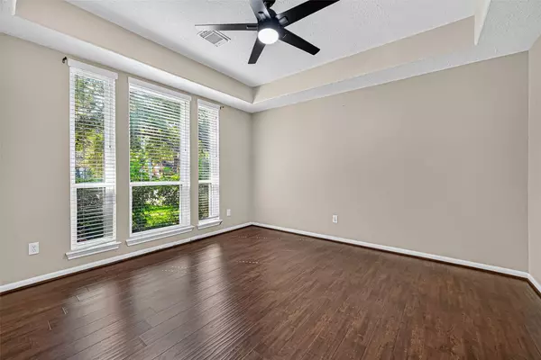 11603 Oak Lake Park DR, Sugar Land, TX 77498