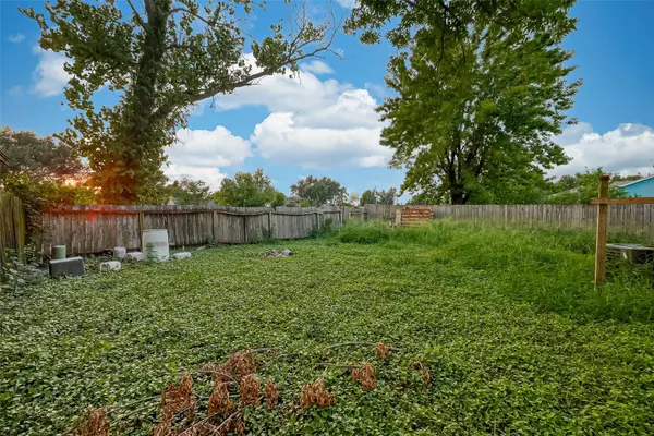 7623 Brookleaf DR, Houston, TX 77041