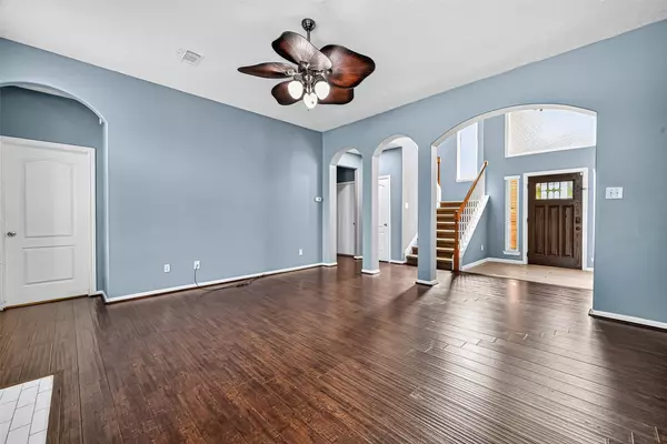 11603 Oak Lake Park DR, Sugar Land, TX 77498