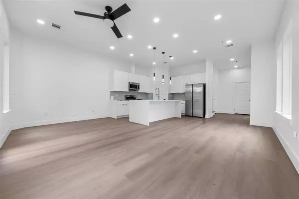 6817 Paris ST, Houston, TX 77021