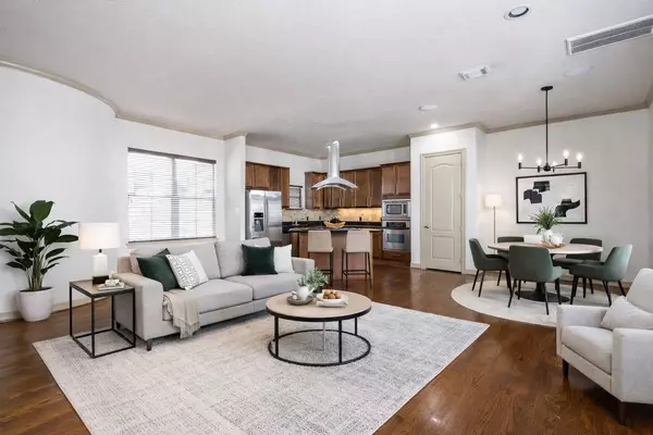 5711 Kiam ST, Houston, TX 77007