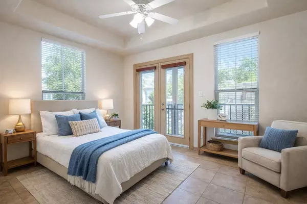 5711 Kiam ST, Houston, TX 77007