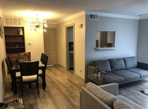 6402 Del Monte DR #121, Houston, TX 77057