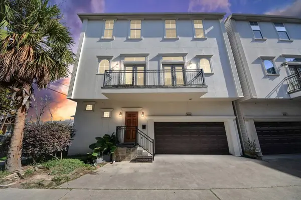 5711 Kiam ST, Houston, TX 77007