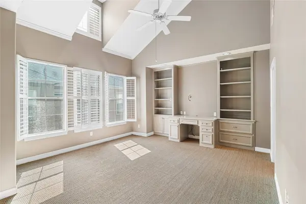 2150 Bancroft ST, Houston, TX 77027