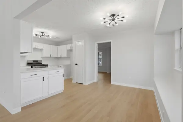 3019 Lotus LN, Pearland, TX 77584