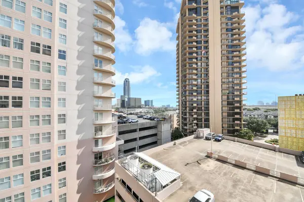3525 Sage Road #909, Houston, TX 77056