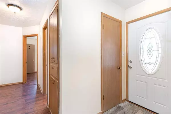 706 Redwood DR, Noble, OK 73068