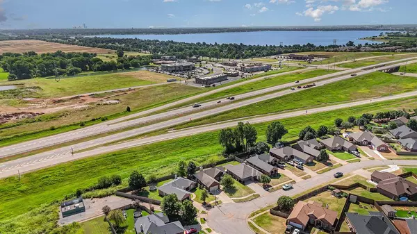 4836 Rocky RD, Yukon, OK 73099