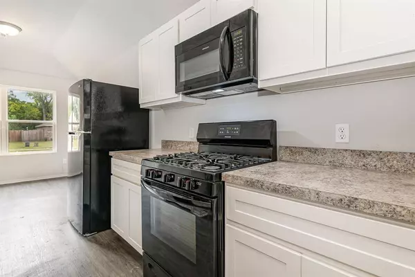 840 Highgarden CIR, Noble, OK 73068