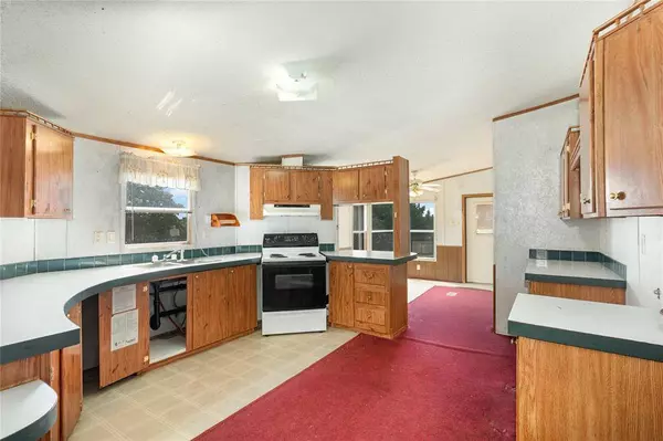 9655 Forest Hills DR, Harrah, OK 73045