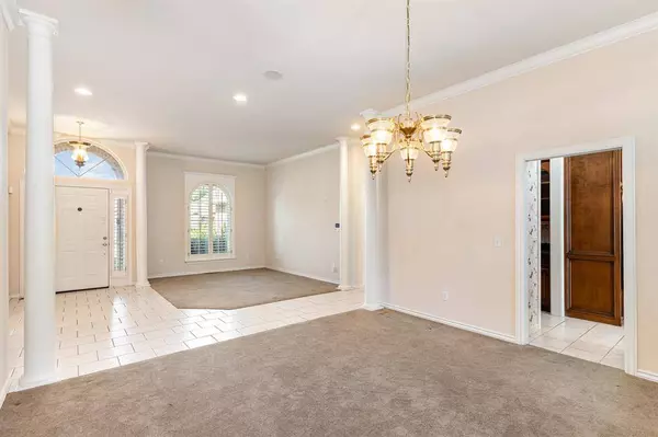 4009 Harrogate DR, Norman, OK 73072