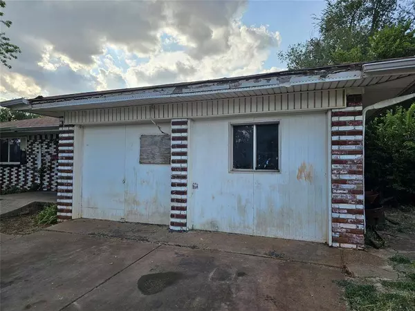 713 NE 79th PL, Oklahoma City, OK 73114