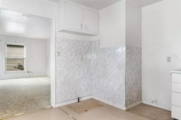 3904 SE 25th ST, Del City, OK 73115