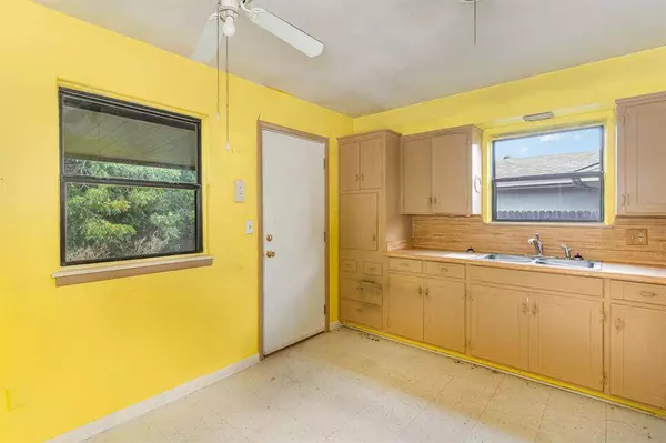 7009 NW 61st ST, Bethany, OK 73008