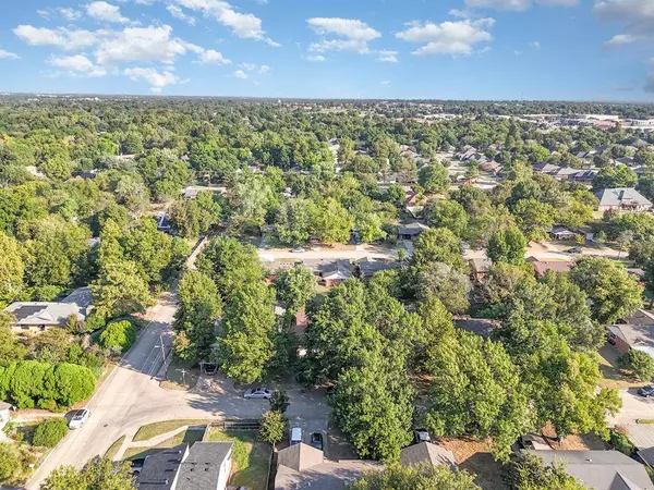 992 Barkley CIR, Norman, OK 73071