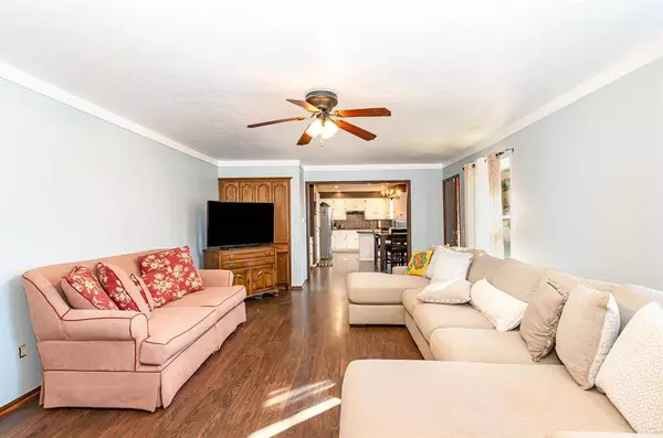 6636 Whitehall DR, Oklahoma City, OK 73132