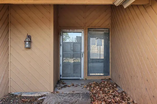 12108 Robinwood PL, Oklahoma City, OK 73120