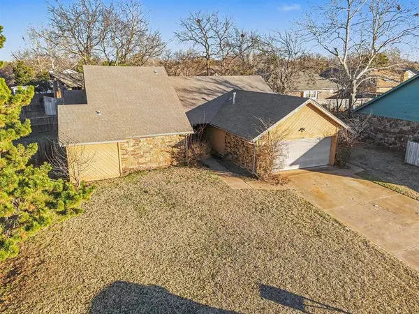 12108 Robinwood PL, Oklahoma City, OK 73120