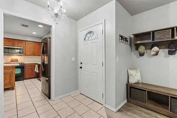 8117 NW 20th TER, Oklahoma City, OK 73127