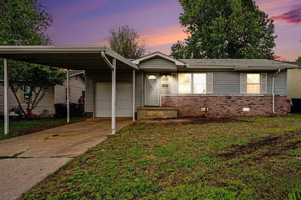 2221 SW 54th ST, Oklahoma City, OK 73119