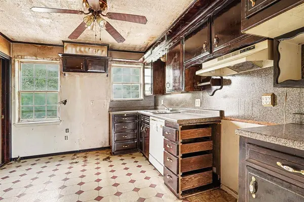 2221 SW 54th ST, Oklahoma City, OK 73119