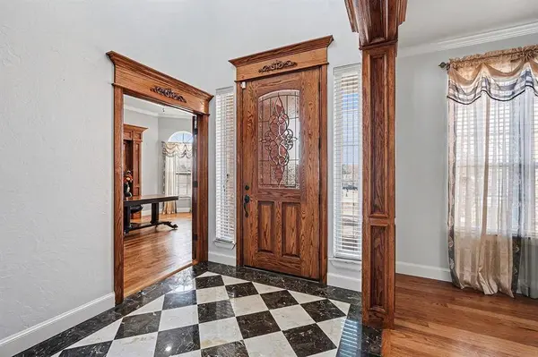 4551 Highland Lake DR, Norman, OK 73026