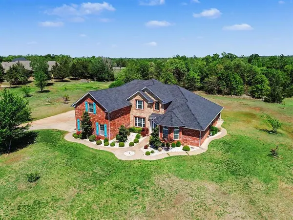 4551 Highland Lake DR, Norman, OK 73026