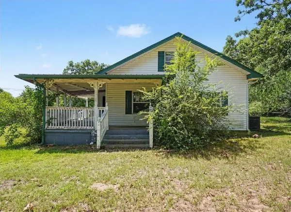 702 W Highland ST, Tecumseh, OK 74873