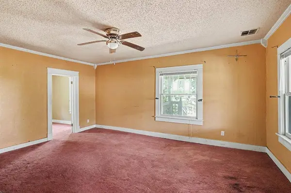 702 W Highland ST, Tecumseh, OK 74873