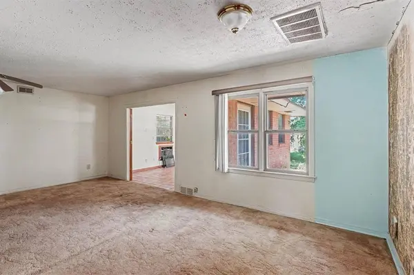 1421 Magdalena DR, Oklahoma City, OK 73119