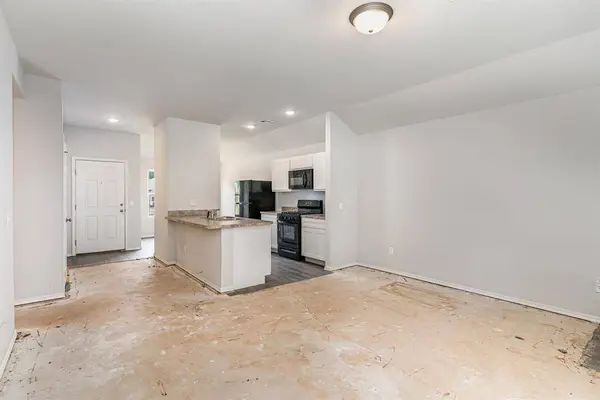 840 Highgarden CIR, Noble, OK 73068